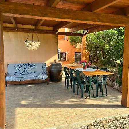 Eden 2 Minutes From The Beach, First Floor Holiday home *