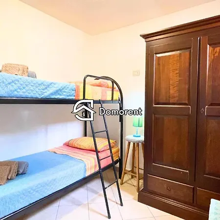 Eden 2 Minutes From The Beach, First Floor *