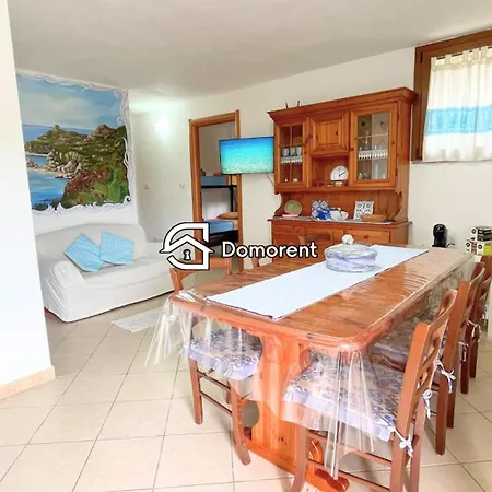 Eden 2 Minutes From The Beach, First Floor *