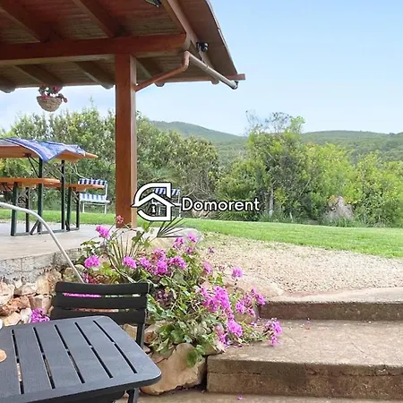 Eden 2 Minutes From The Beach, First Floor * Fertilia