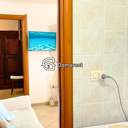 Eden 2 Minutes From The Beach, First Floor *